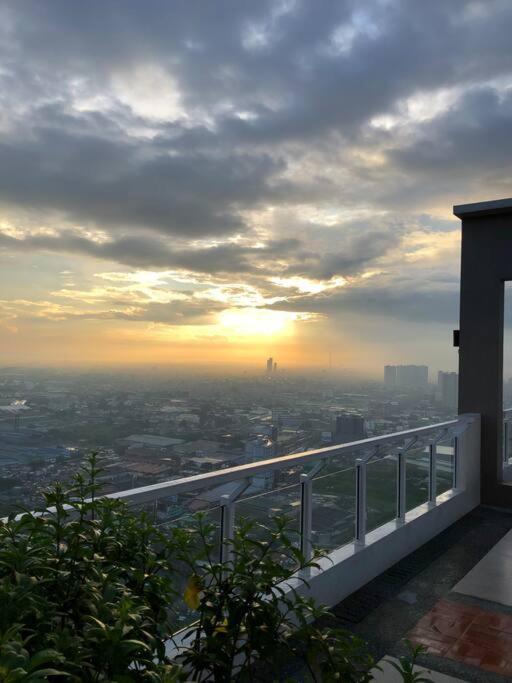 The Celandine By Dmci Homes Caloocan Eksteriør billede